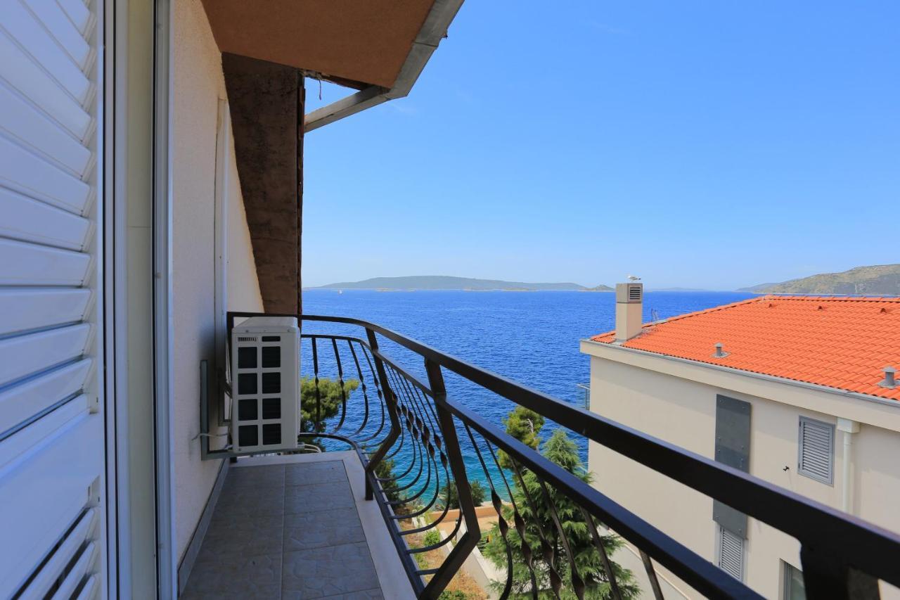 Apartments By The Sea Okrug Donji, Ciovo - 16657 Donji Okrug  Екстер'єр фото